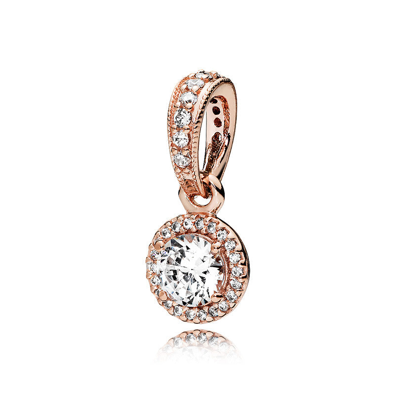 Charm de diamante grande en el medio